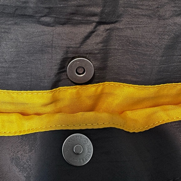 NWOT BAGGALLINI TOTE IN GRAY. 17” W x 10 1/2” H x 5” D. - Picture 6 of 10